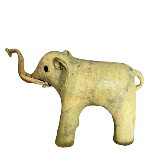 Vtg Baby Elephant Figurine Crushed Oyster Shell Trunk Up Good Luck 4" Handmade - Picture 9 of 10